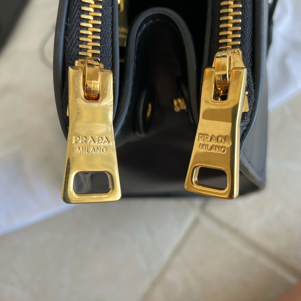Prada Paradigm Saffiano and City Calf Tote NWOT - Picture 3 of 12